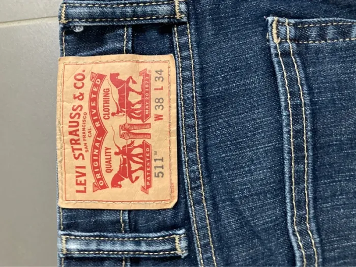 Jeans levis homme 38x34 en très bon état - photo numéro 3