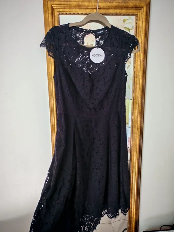 Robe dentelle Kookaï neuve