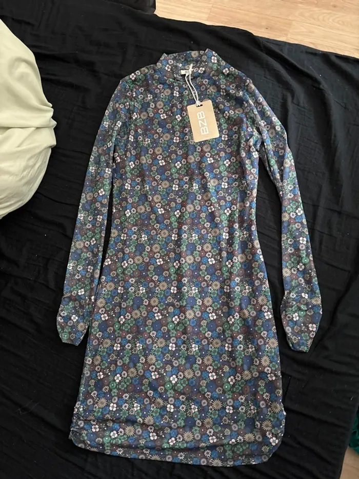 Robe fleurie à doublure BZB