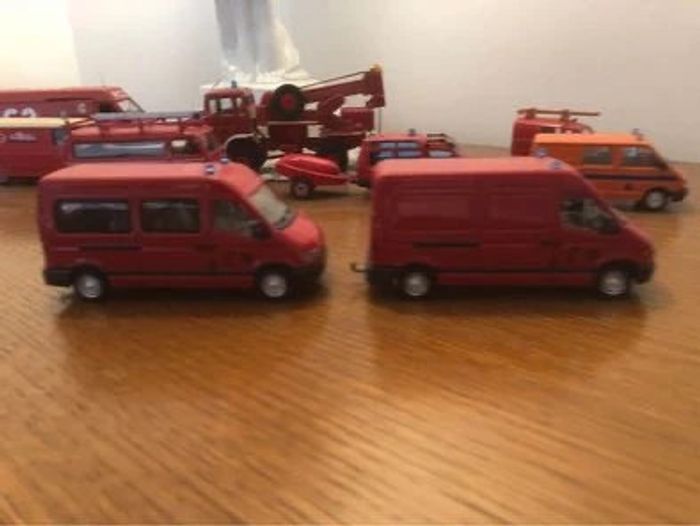 Camion pompiers miniature - photo numéro 4