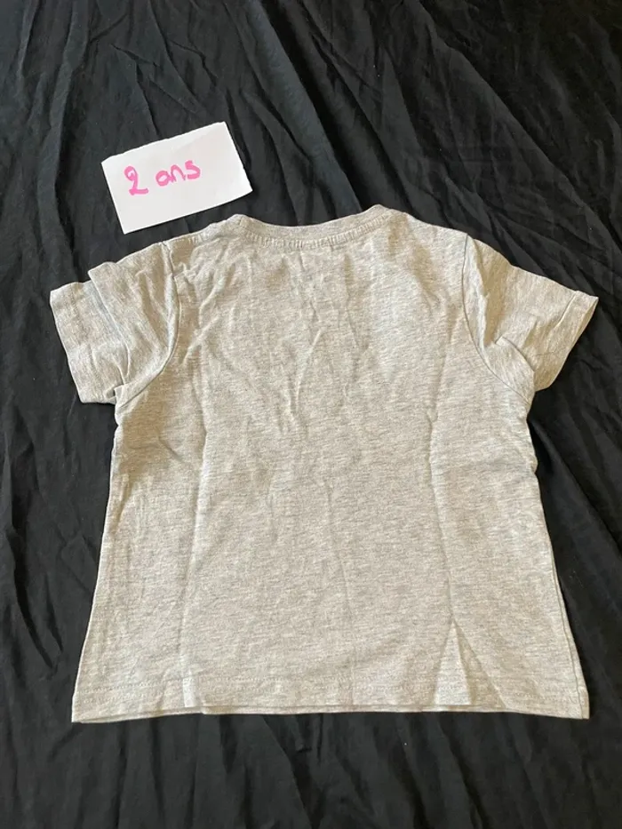 Tee-shirts - photo numéro 2