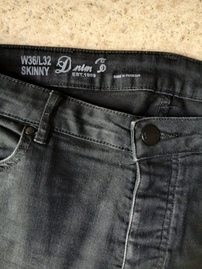 Jean troué skinny - photo numéro 3