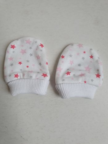 Paire de gants naissance