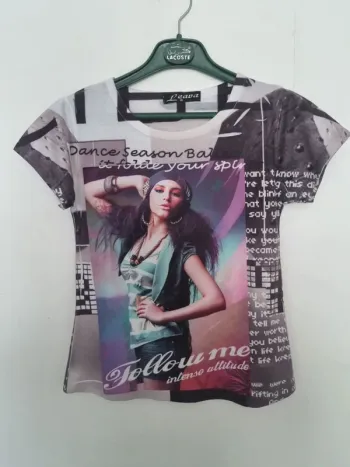 T-shirt Leava