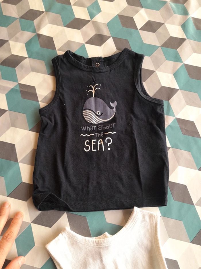 2 débardeurs neuf sans étiquette 9 mois Kiabi - photo numéro 2