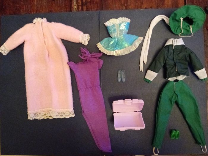 Vêtements barbie. - photo numéro 2
