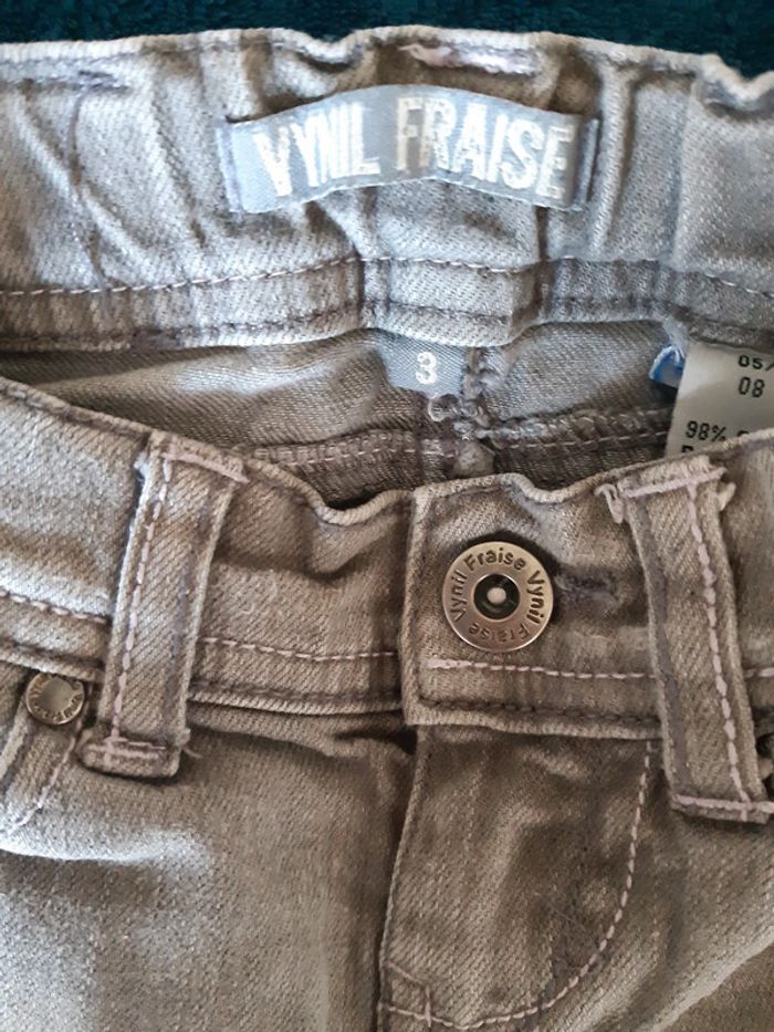 Jupe en jean grise - photo numéro 3