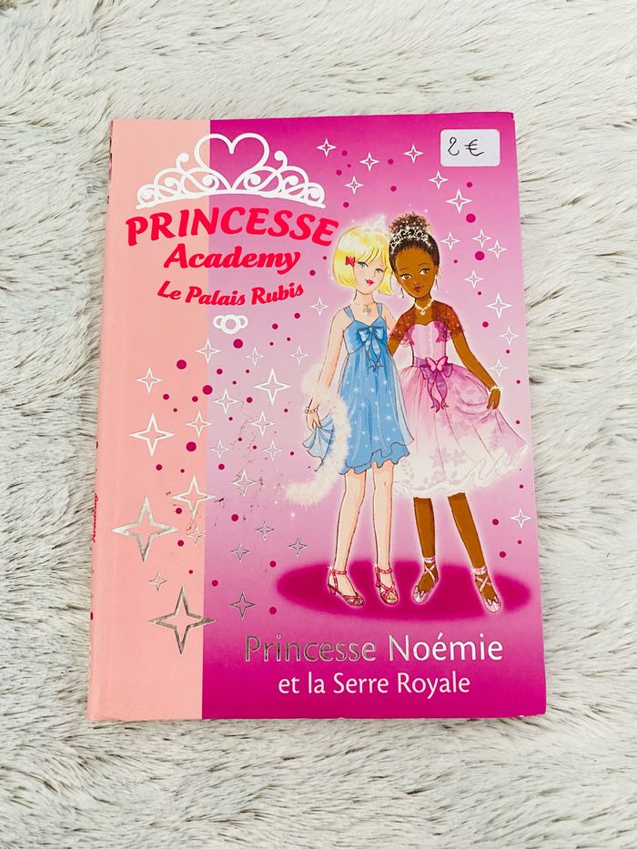 Bibliothèque Rose Princesse Academy Noemie et la serre royale