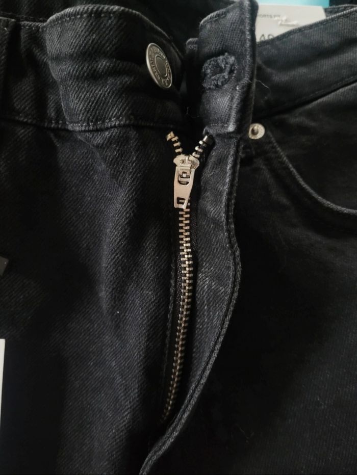 Short en jean noir Zara - photo numéro 3