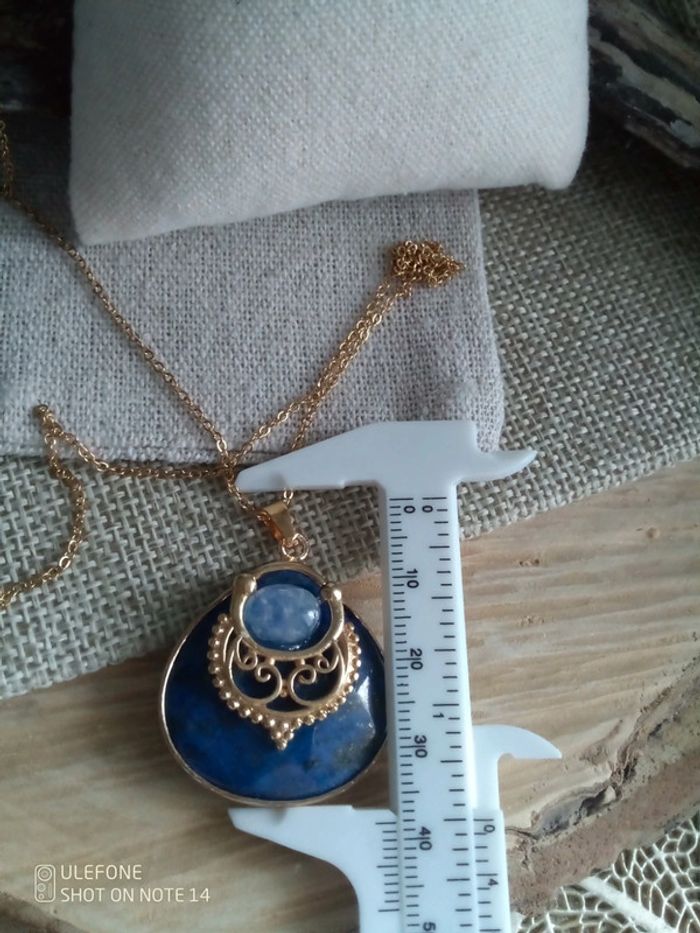 Collier pendentif en pierres de lapis lazuli lune naturelles - photo numéro 5