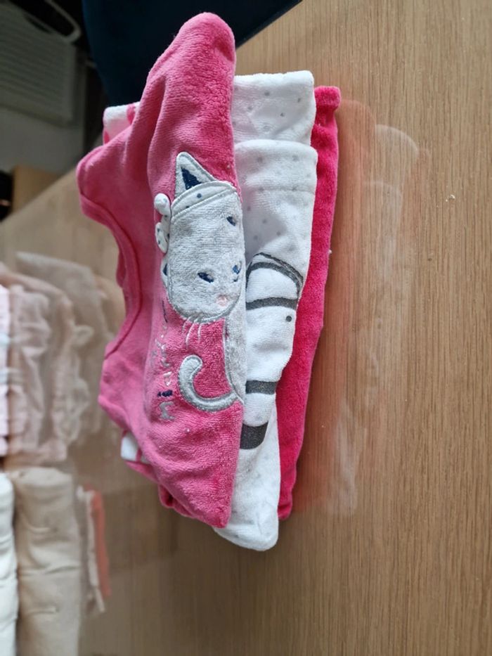 Lot de 3 pyjamas fille  1 mois 53cm