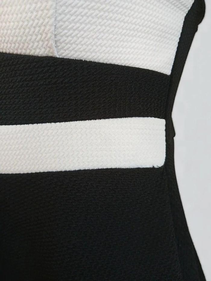 Robe patineuse bicolore - photo numéro 4