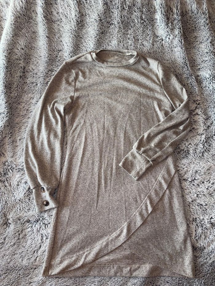 Robe fendue