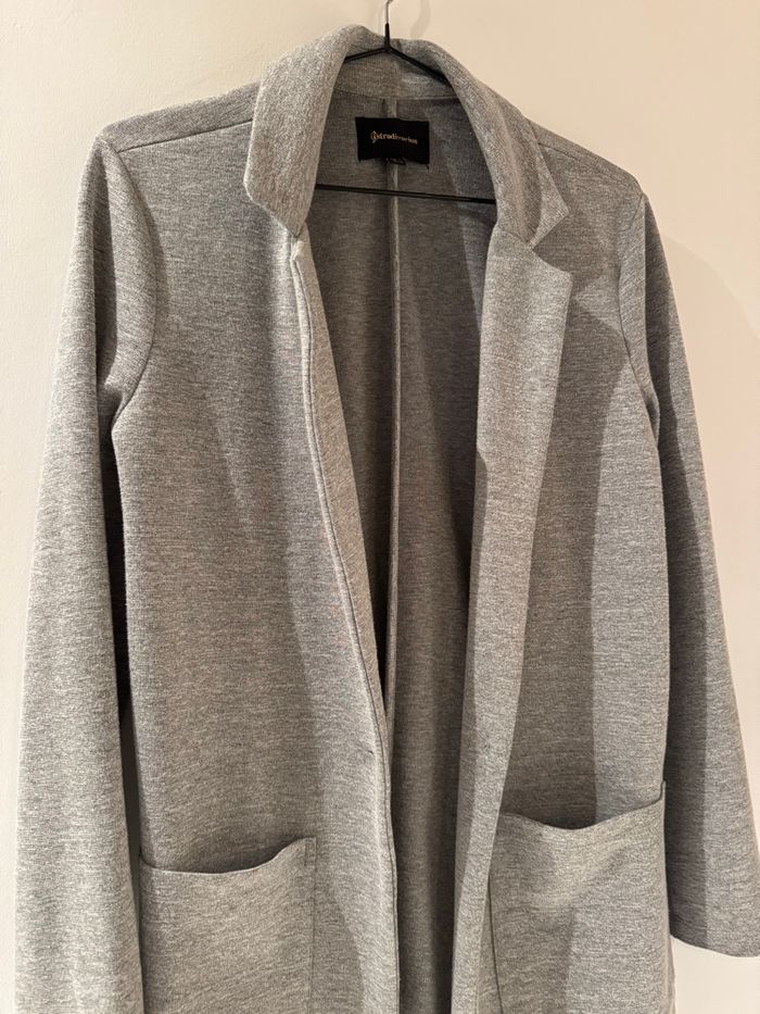 Veste longue grise - Stradivarius - photo numéro 3