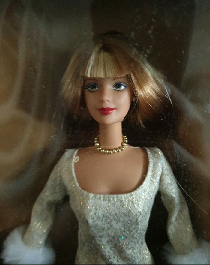 Barbie golden allure - photo numéro 2