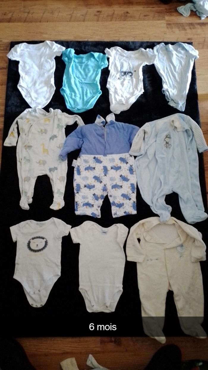 Lot de vêtements - photo numéro 4