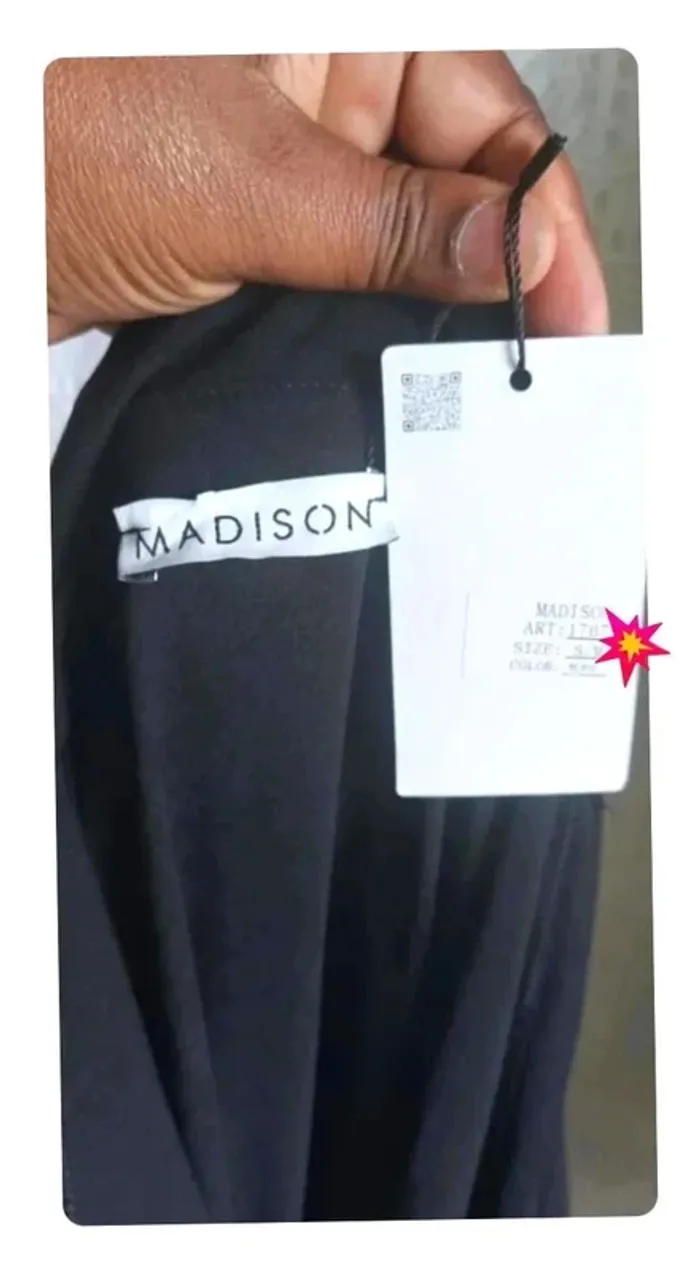 Robe noire longue ceinturée, chic et sophistiquée - parfaite soirée, Madison, neuve, taille S/M - photo numéro 5
