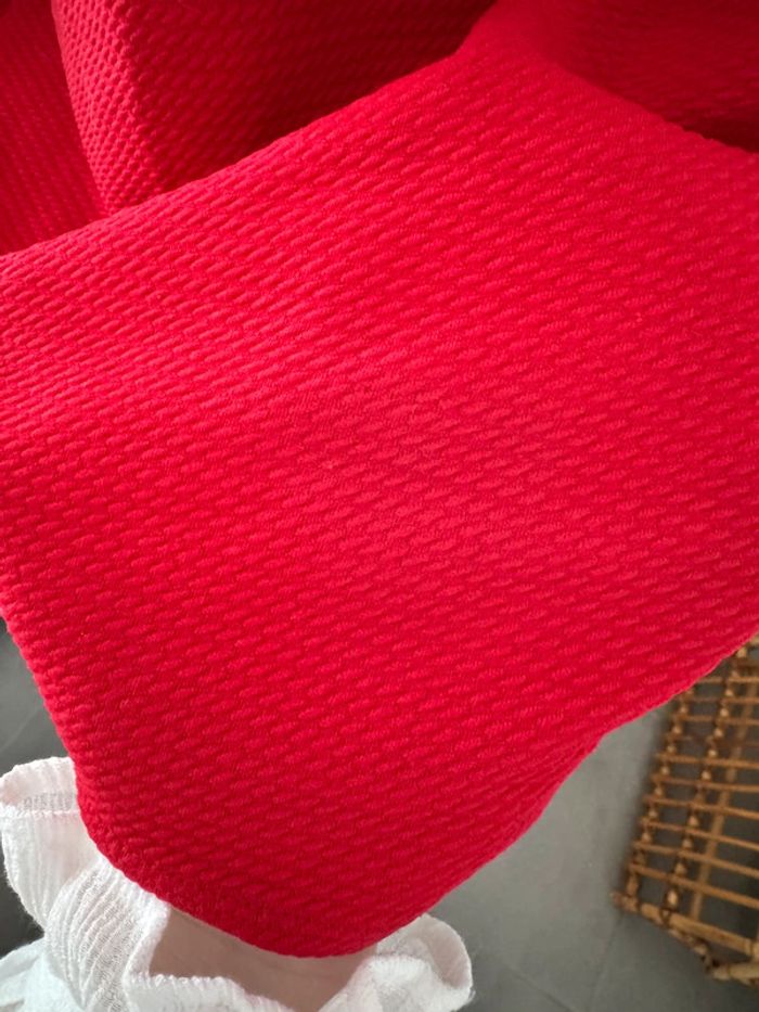 Haut rouge - photo numéro 3