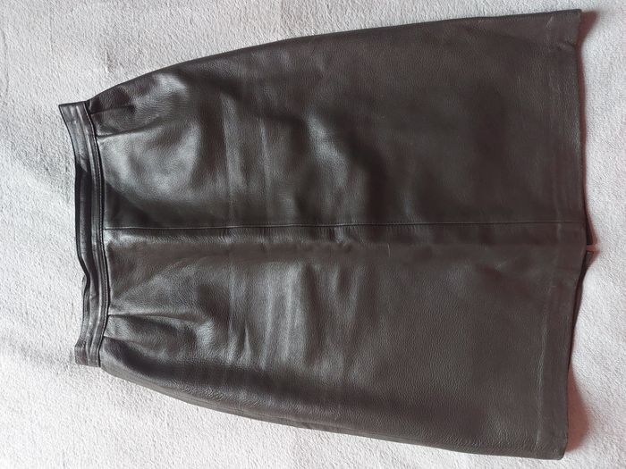 Jupe en cuir marron glacé taille 34-36