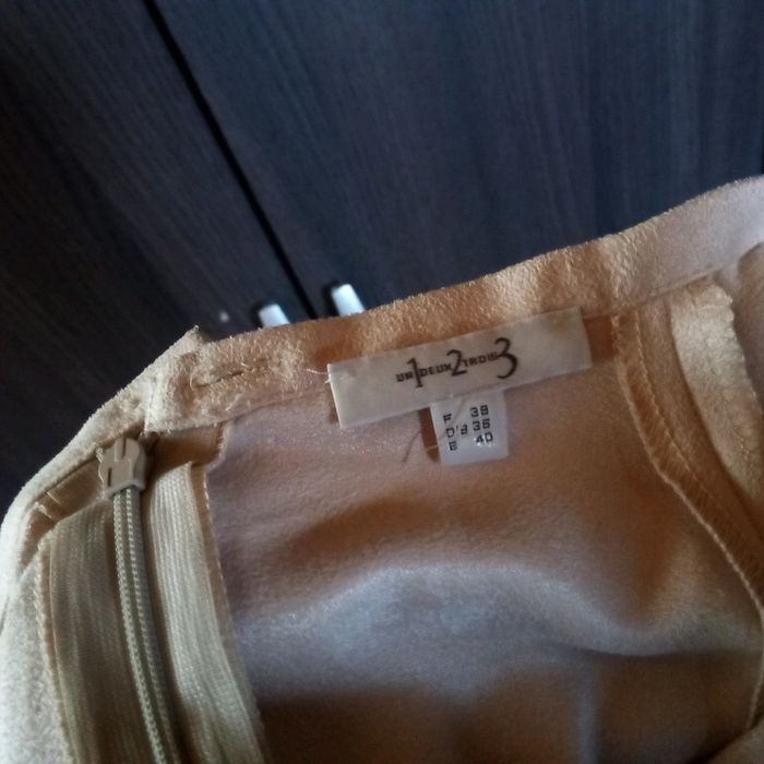 Jupe godet beige en suedine - photo numéro 3