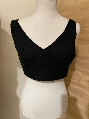 Crop Top Noir Texturé Shein - Décolleté V
