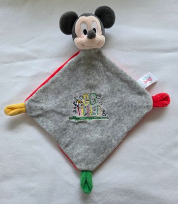 Doudou Mickey plat losange gris - Go Wild - Disney
