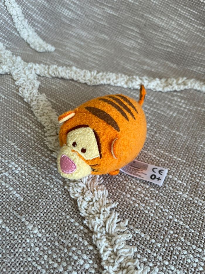 Tsum tsum petit modèle 9cm Disney Nicotoy tigrou orange très bon état