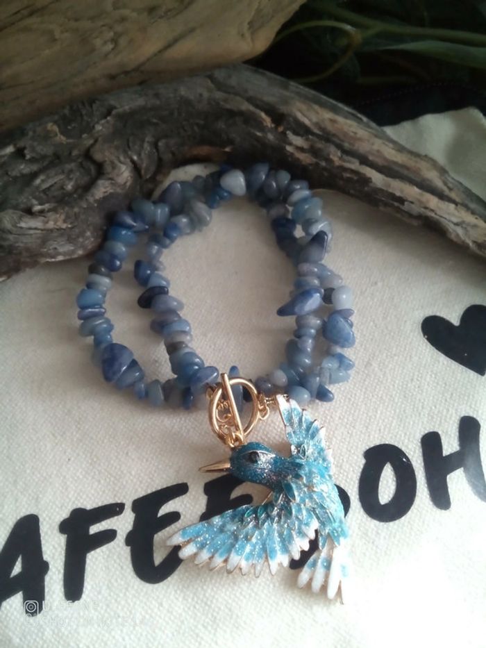 Collier colibri en pierres de sodalite naturelles - photo numéro 2