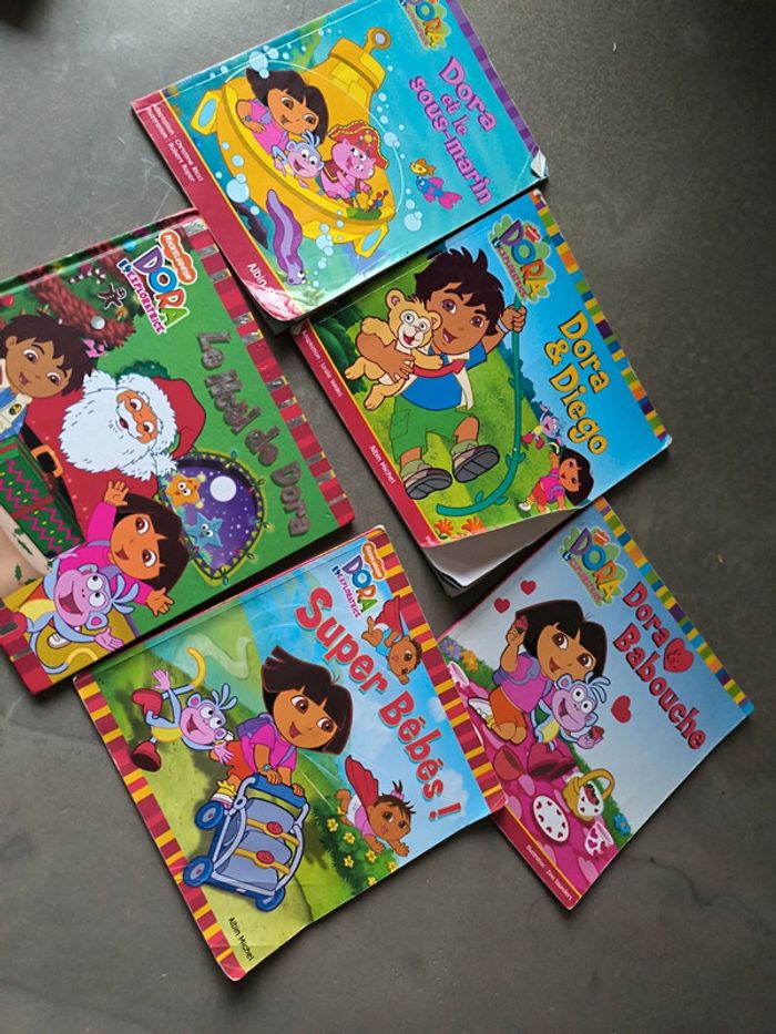 Lot livres dora - photo numéro 2