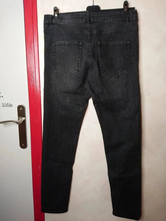 Superbe jeans gris à bandes taille 44/46 marque Esmara - photo numéro 8
