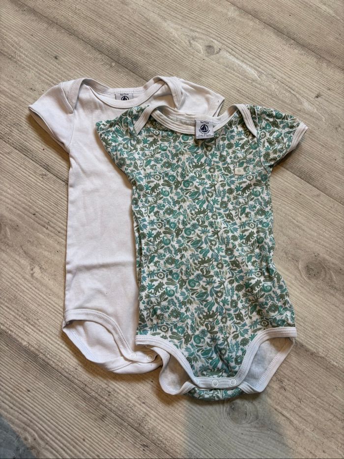 Lot de 2 bodies 9 mois