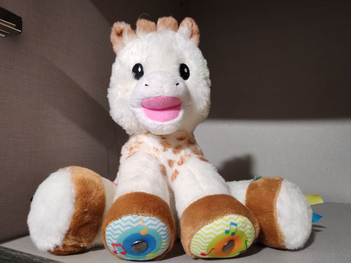 Peluche interactive Sophie la girafe