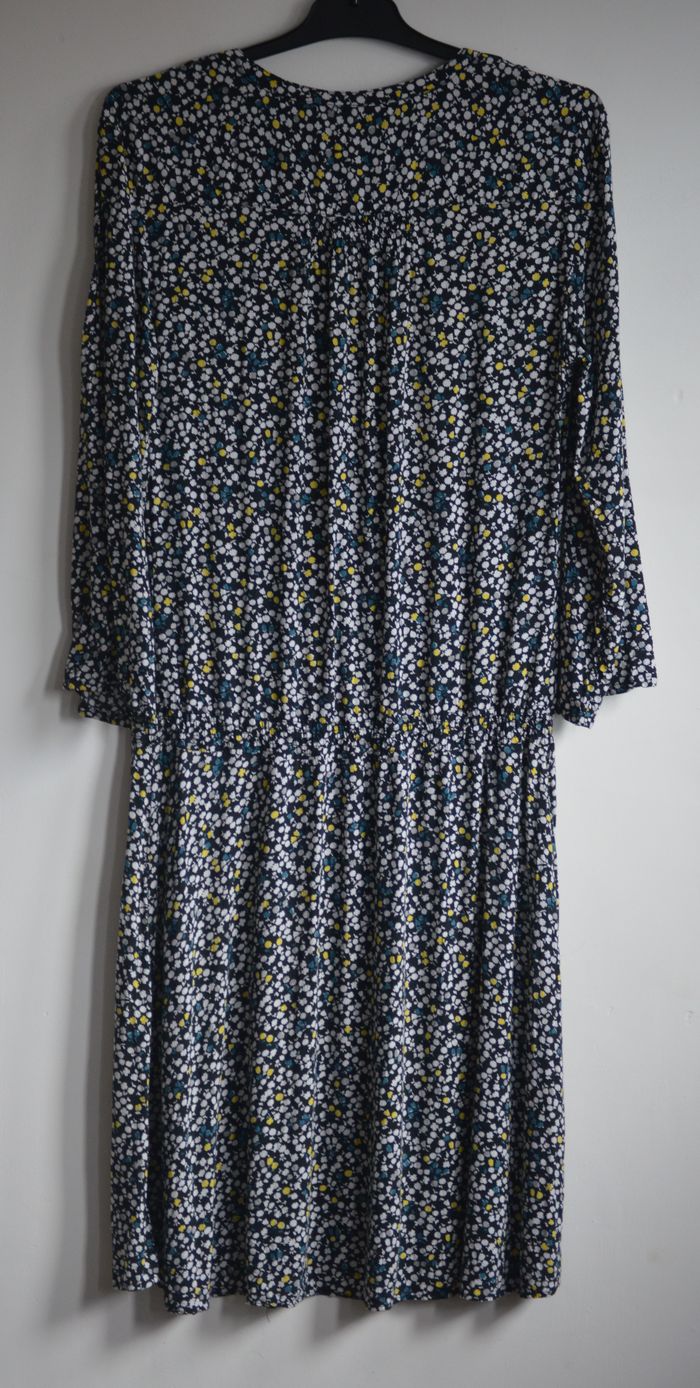 Robe fluide à fleurs – imprimé bleu/jaune/blanc, coupe confortable - photo numéro 2