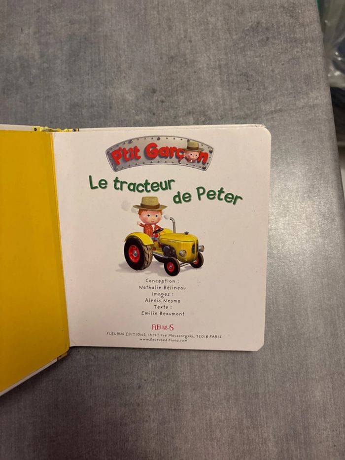 Livre, petit garçon, le tracteur de Peter - photo numéro 2