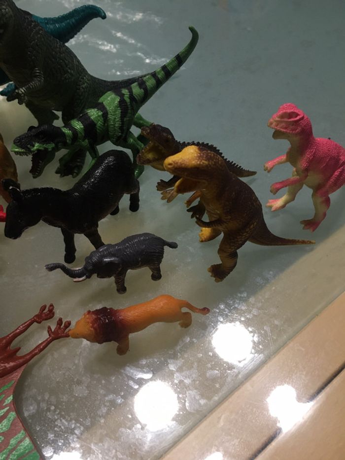 Lot dinosaures et animaux - photo numéro 4