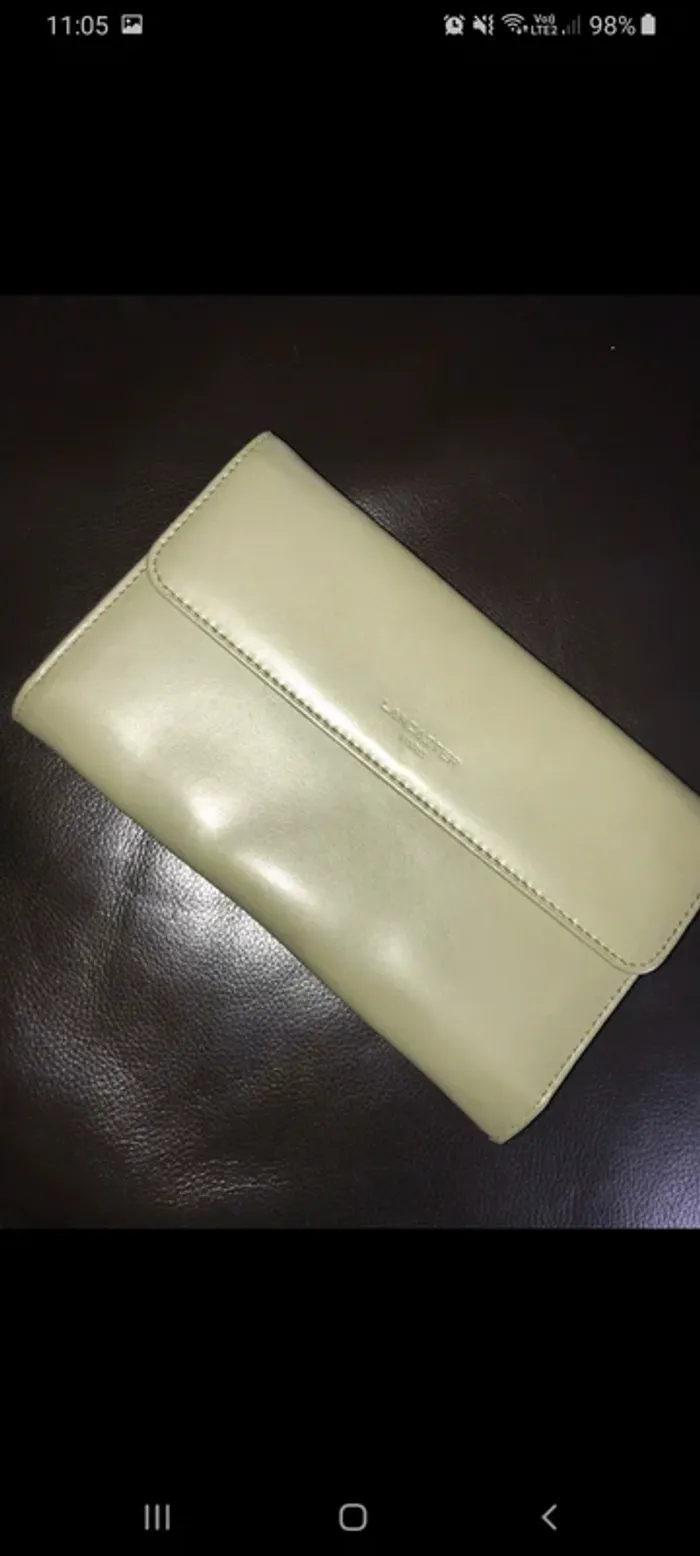 Porte feuille