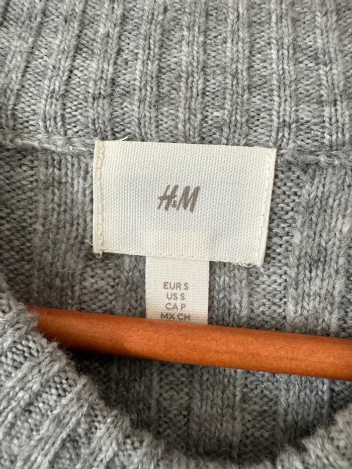 Pull côtelé gris H&M – coupe courte - photo numéro 3