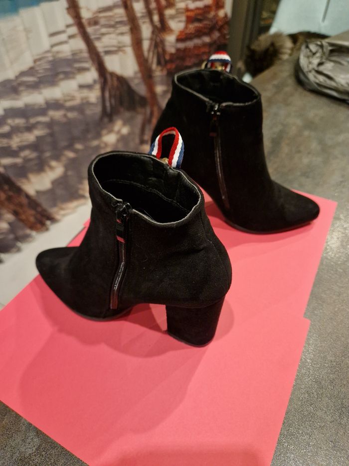 Bottine noire glamour - photo numéro 2