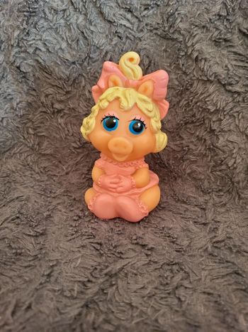 Figurine peggy muppets baby