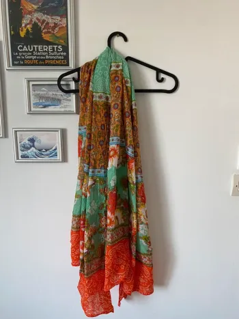 Foulard fleuri