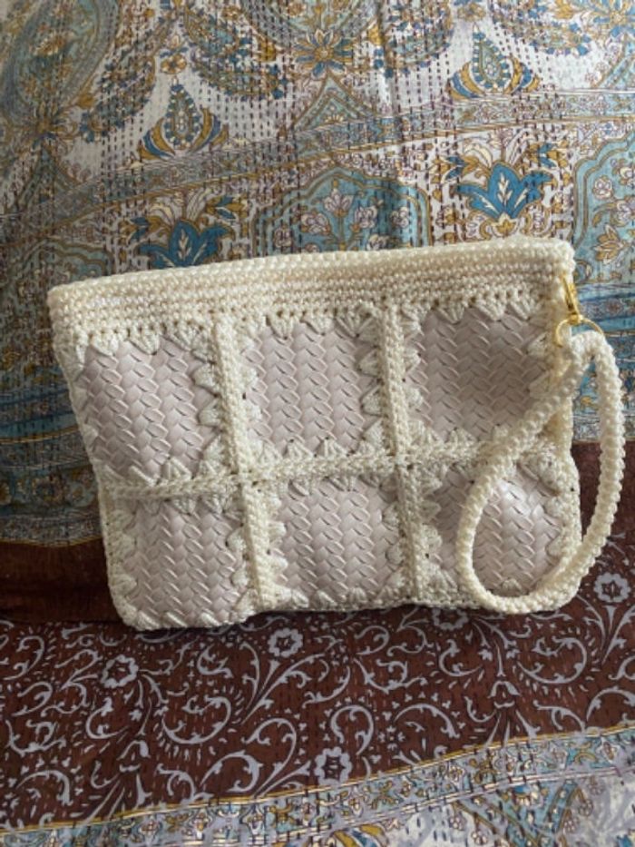 Pochette au crochet
