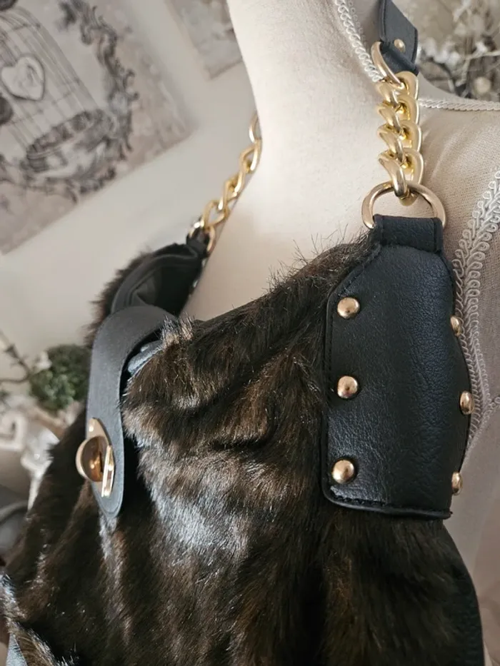 Sac marron foncé fausse fourrure New Look Neuf - photo numéro 4