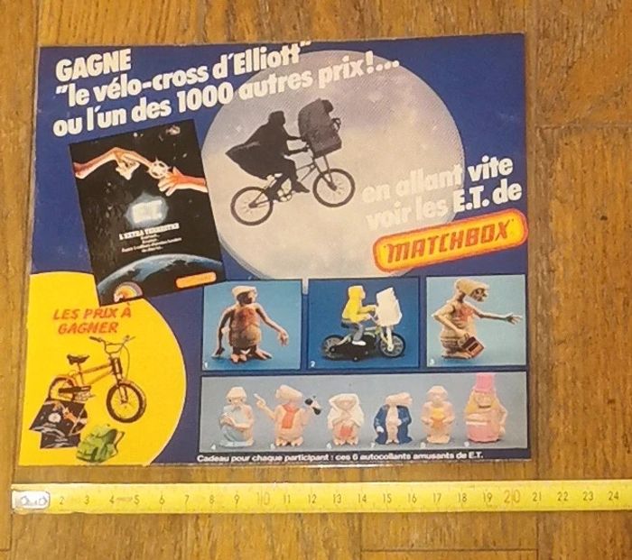 ET ancienne publicité plastifiée