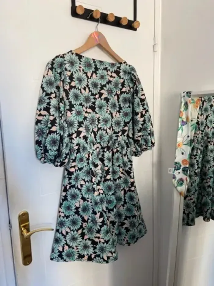 Robe cache-coeur à fleurs Asos Taille S - photo numéro 2