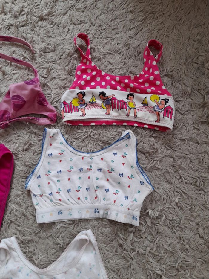 🟩Lot brassière. Maillot bain 2/ 3ans - photo numéro 3