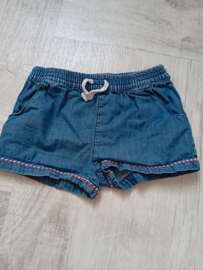 Short jean 4 ans