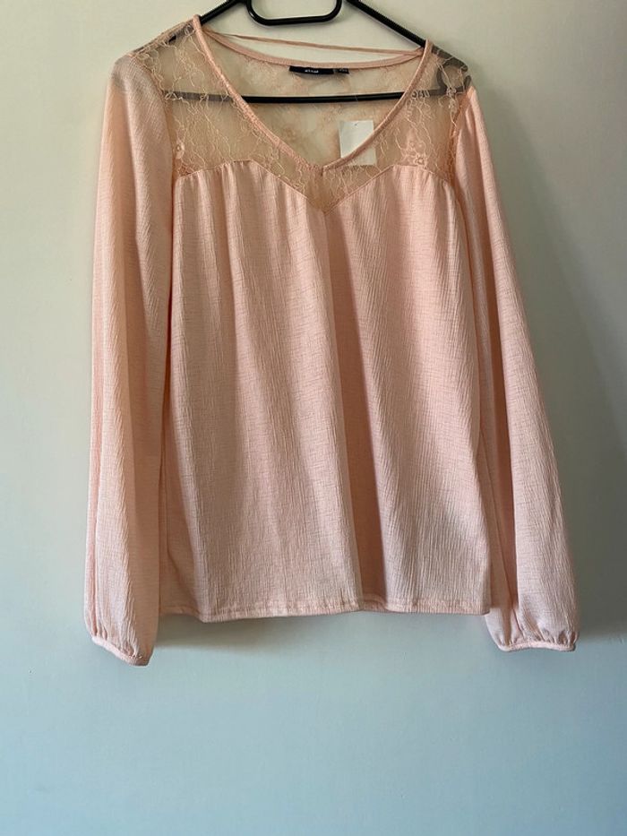 T-shirt / pull fin Kiabi Taille M