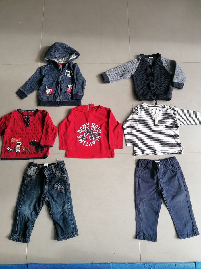 Lot 15 vêtements garçon 18 mois - photo numéro 2