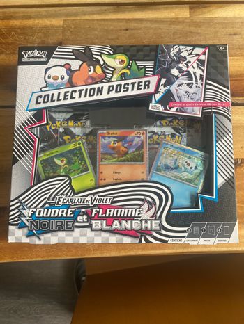 Coffret collection poster parfaitement scellé  légèrement abimé