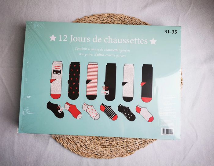 Coffret 12 paires de chaussettes garçon à offrir 31/35 - photo numéro 2
